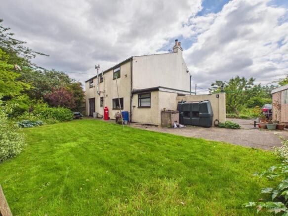 4 bed Detached for sale Image 4