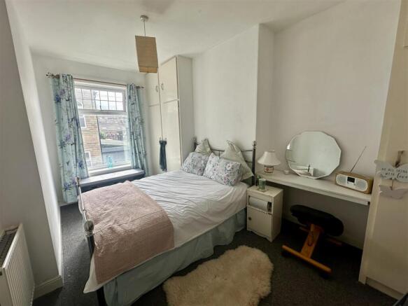2 bed Terraced for sale Image 7