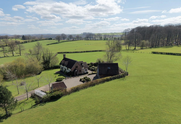 Drone Old Oak Cottage edithttps://login2.vebraalto