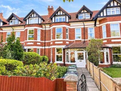 Victoria Drive, West Kirby, Wirral, Merseyside, CH48