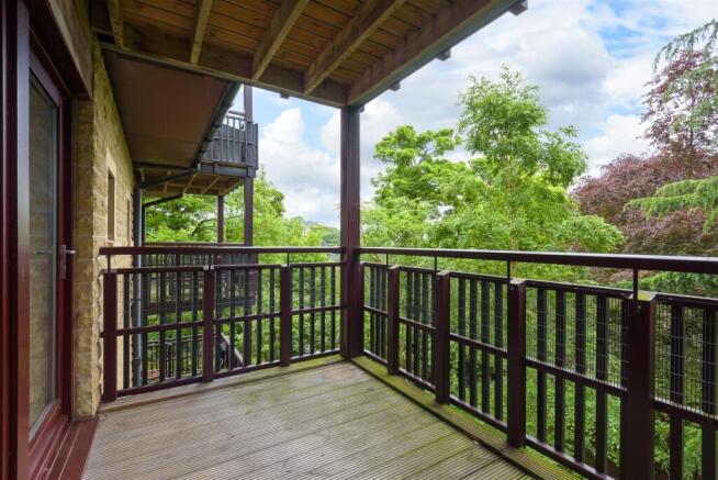 2 bed Apartment to rent Image 10