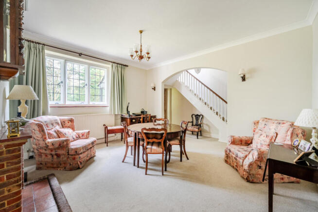 1438288-10-69cd2d...