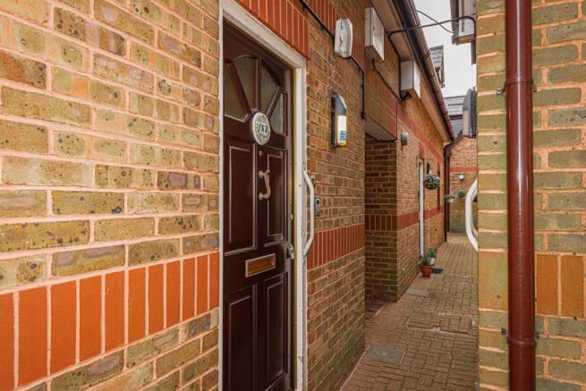 (Rightmove) 14.jpg