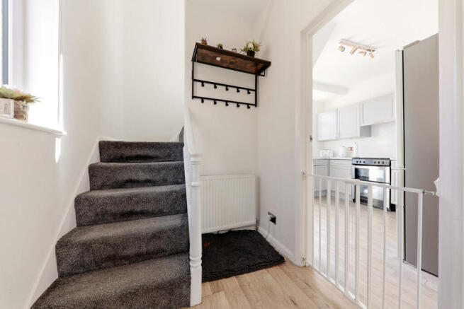 3 bed Semi-Detached for sale Image 8