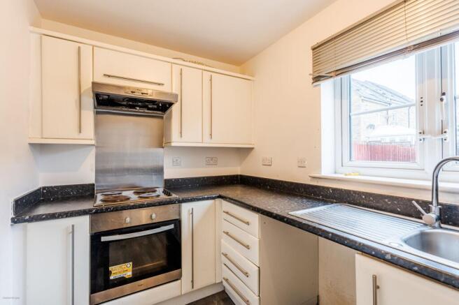 2 bed Apartment for sale Image 6