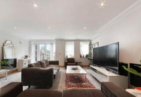 Flat 18, 1 Mulberry Court, School Mews, London E1 0EW