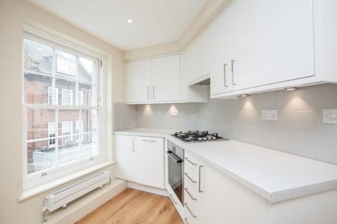 Kitchen (2).jpg