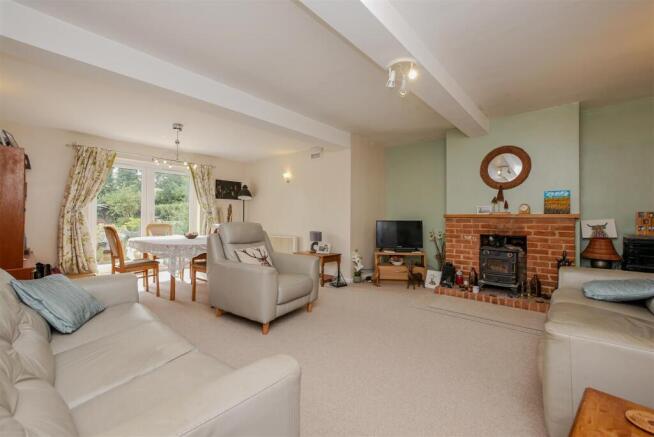 Living/Dining Room