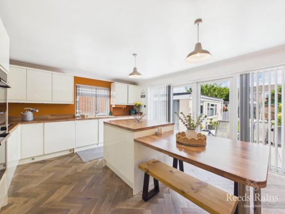 Kitchen/Dining Room