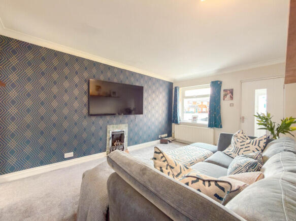 3 bed Semi-Detached for sale Image 6