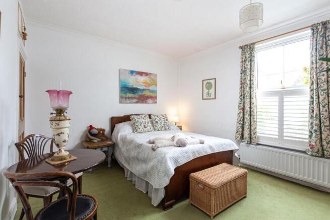 5 bed Terraced for sale Image 12