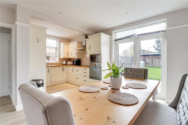 Kitchen/Dining
