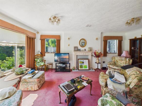3 bed Detached Bungalow for sale Image 5