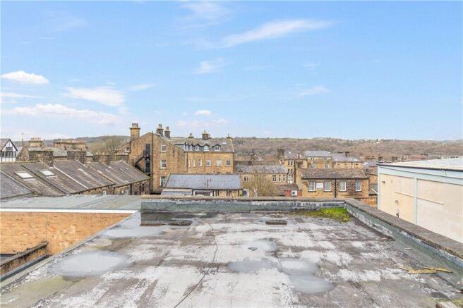 3 bed Penthouse for sale Image 10