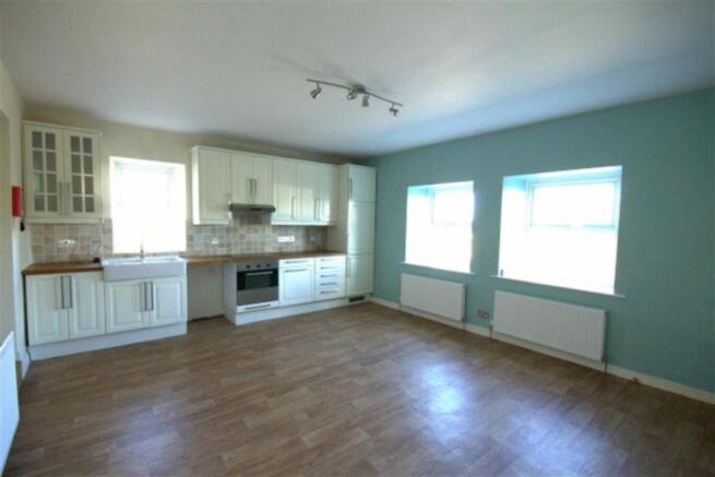 Kitchen/Dining Area