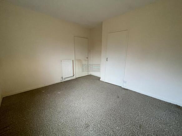 Bedroom 1b.JPG