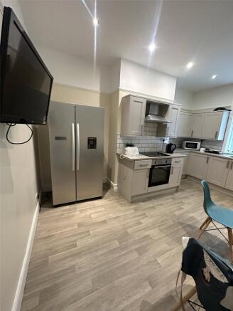 1 bed Terraced to rent Image 9