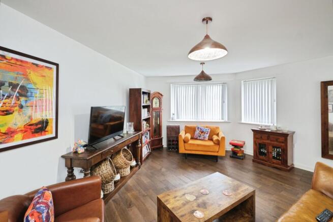 45 Golden Eagle Gardens, Birmingham, B23 photo 4