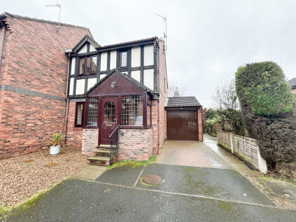 Conveniently located end mews house - Sheringham Way, Poulton-Le-Fylde