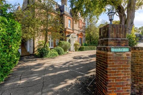 West Heath Road, Golders Green, London, NW3