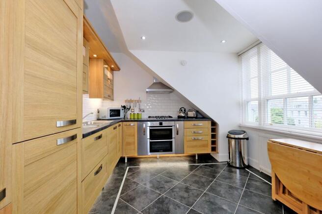 KITCHEN (2)
