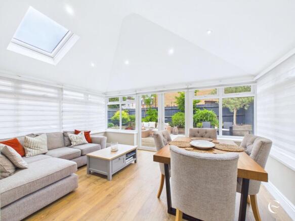 Garden / Dining Room