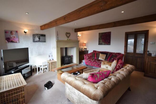 05 13 Cross Hill, Greetland, HX4 8JU lounge.JPG