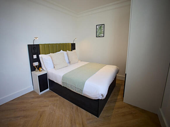 2 bed Apartment to rent Image 6