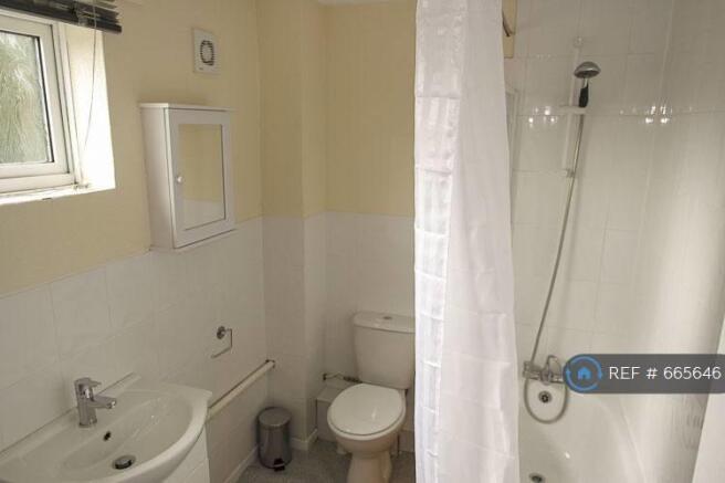 1st Floor Bathroom