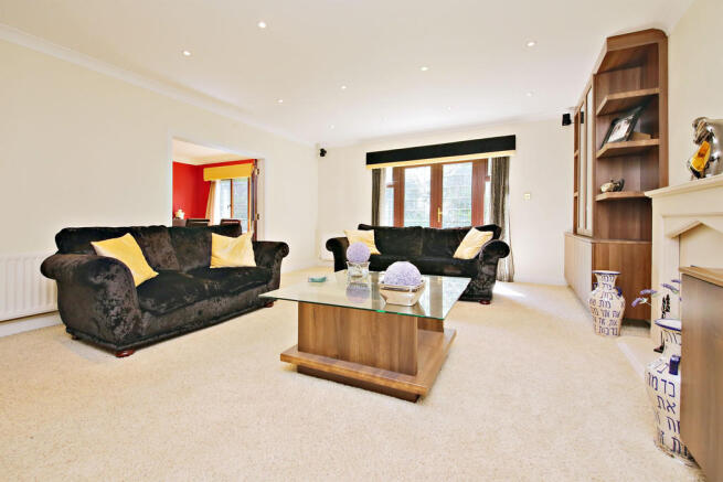 LIVING ROOM 2