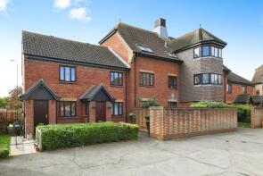 43, Fawkner Close, Springfield, Chelmsford CM2 6UP