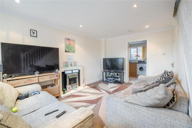 Living Room (2)