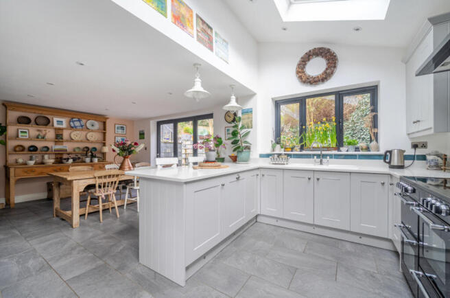 1414745-10-69a6bb...