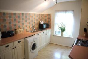 37b, Engleheart Road, London SE6 2HN