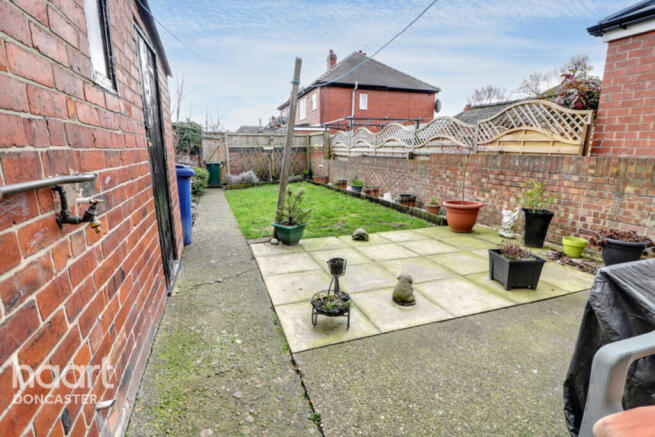 4 bed Terraced for sale Image 4