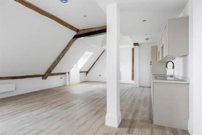 Apt 10 WEB PH-2.jpg