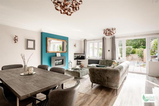 St Nicholas Crescent - Watermark-14.jpg