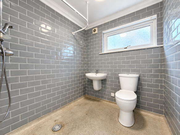 3B, John Street, Largs, KA30 8DT photo 5