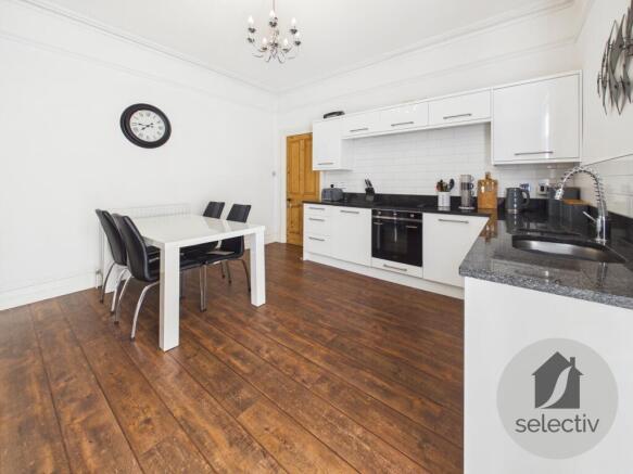 5 bed Terraced for sale Image 6