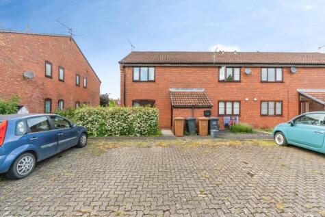 Knatchbull Close, Romsey, Hampshire, SO51