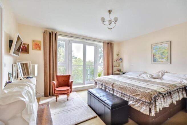 Bedroom 1_1.jpeg