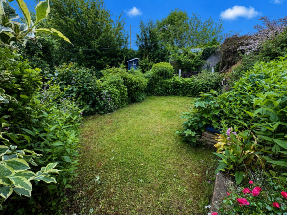 3 bed Semi-Detached for sale Image 12