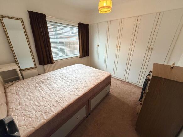 Squires Court, Cairn Grove, Blackpool, FY4 2RA photo 4