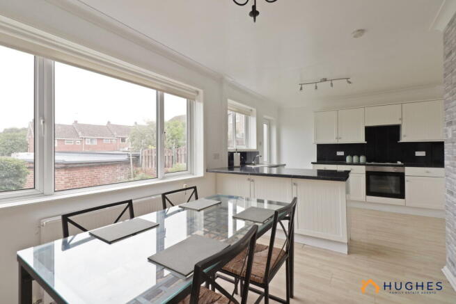 3 bed Detached for sale Image 6