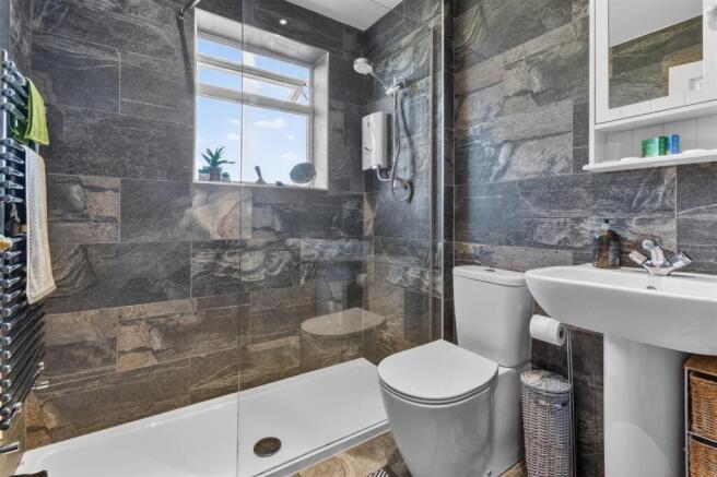 3 bed Detached for sale Image 5
