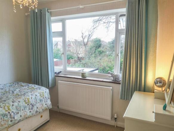 bedroom 4.jpg