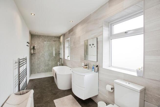 3 bed Semi-Detached for sale Image 5