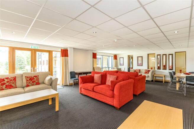 2 bed Apartment for sale Image 5
