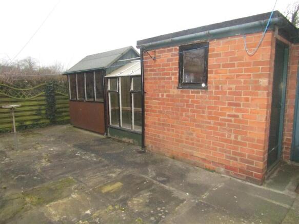 2 bed House to rent Image 10