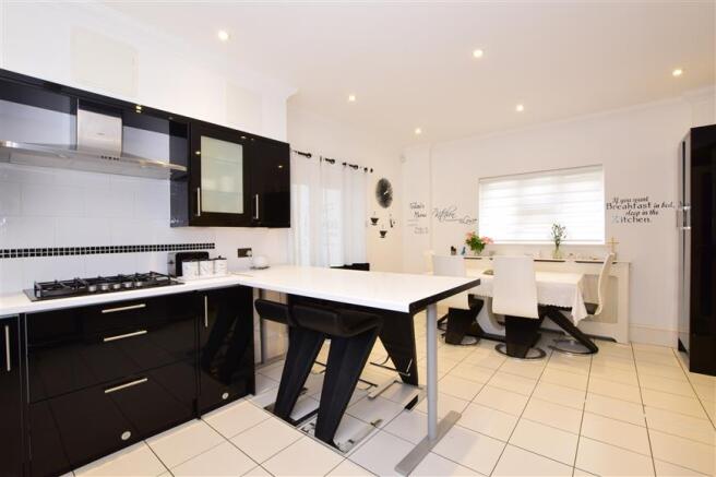 Kitchen/Breakfast Room